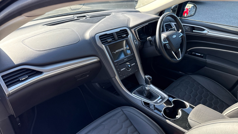 Ford Mondeo Vignale 2.0 TDCi 180 4dr Diesel Saloon